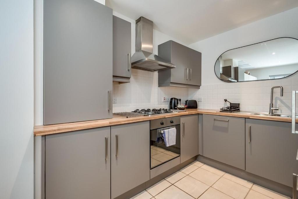 Central Belfast Apartments Chill R&R Exteriör bild