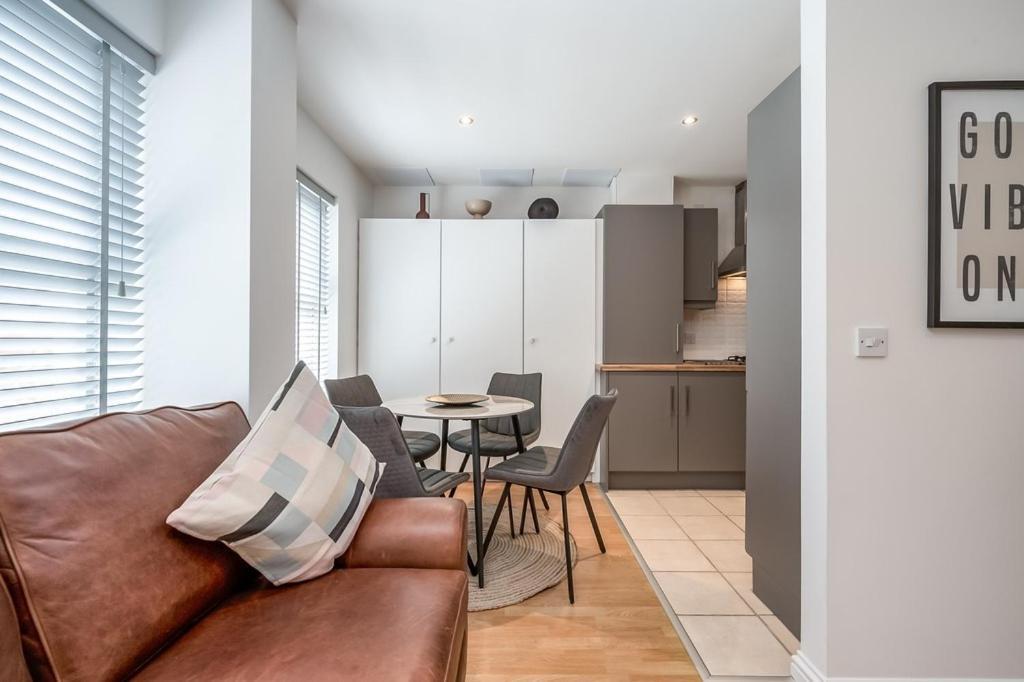 Central Belfast Apartments Chill R&R Exteriör bild
