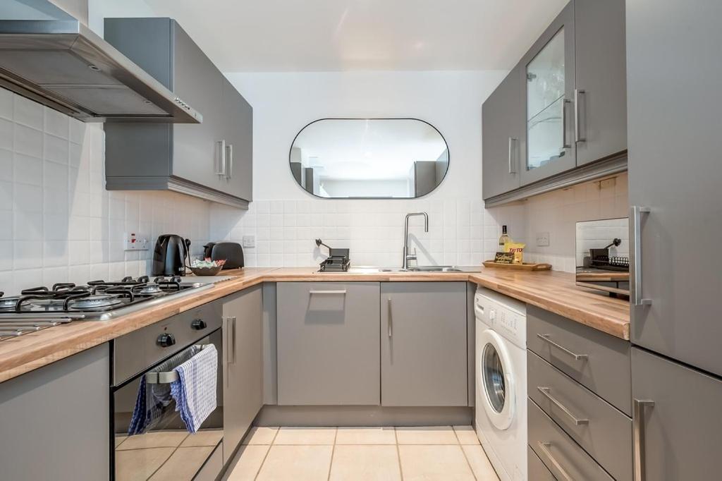 Central Belfast Apartments Chill R&R Exteriör bild